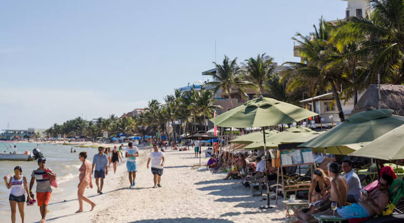 ¿Qué les preocupa a los turistas de Latinoamérica?
Los argentinos son los latinoamericanos que más adquieren este tipo de pólizas, mientras que los ecuatorianos son los que menos, según estudio.

Lee la nota completa aquí: : bit.ly/3ZTaDcK