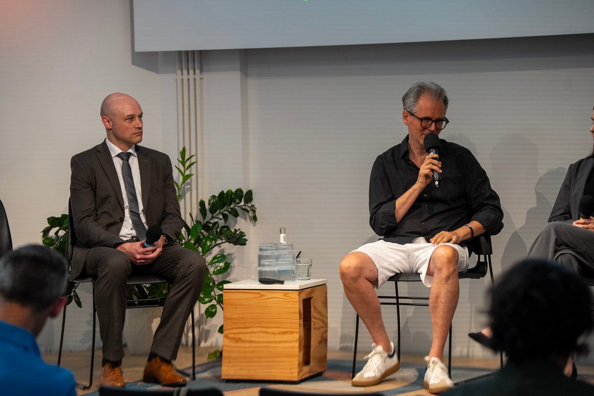 gbweekofficial's tweet photo. 🌿 Panel Recap: #GREENBLOCKCHAIN & AI
At #GermanBlockchain & AI Week, our GREEN BLOCKCHAIN & AI panel highlighted visionary projects that combine technology with environmental responsibility and community impact.
Moderated by Arman Sarhaddar (@ivaultapp), the panel brought together pioneers building solutions that go beyond profit — focusing on sustainability, transparency, and long-term value.
🎙 Panelists included:
Stephan Eisenbach – TERRA PLENA
Max Sherwood – H2O NODES
Dr. Oliver Krause – GR33NBASE
Anastasiia Klochko – PROPINTEL
It was a forward-looking and inspiring session that honored the work of founders who understand that true innovation includes respect for nature, community, and shared growth. A true future talk — built on purpose and powered by technology.
#GreenTech #BlockchainForGood #AI #Sustainability #GermanBlockchainWeek #berlin #berlinblockchainweek #germanAI #KI