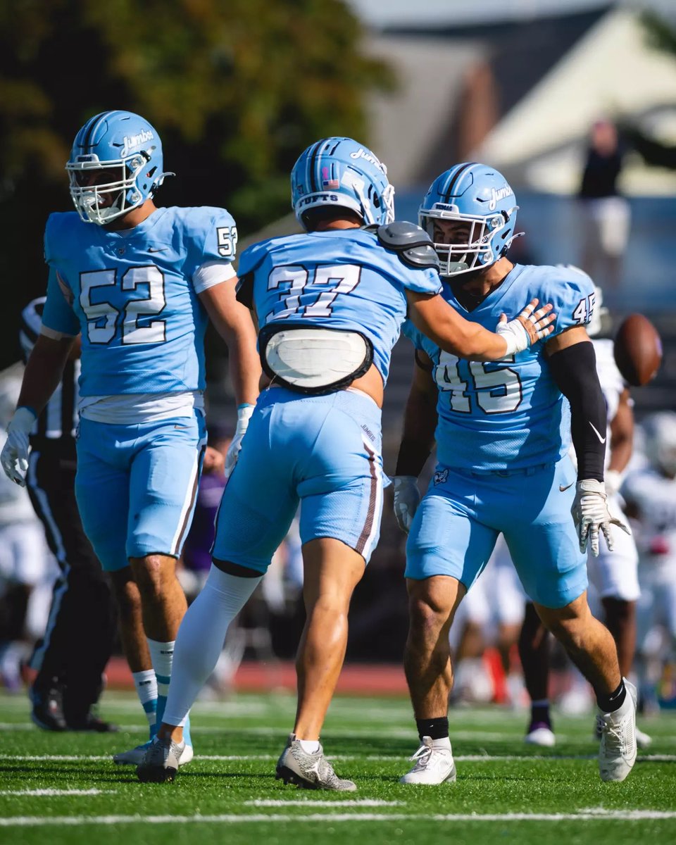 ryanbrooks26's tweet image. After a great call with @CoachCivs I am thrilled to announce that I have received an offer from @FootballTufts. @CoachMacTufts
@NewCanaanFB @Coach_Nguyen