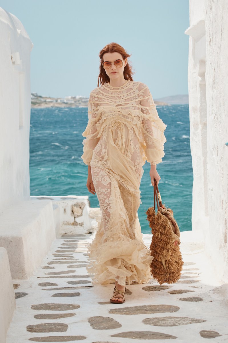 kendam_com's tweet photo. Zimmermann Resort 2026 collection fashion show in Mykonos, Greece https://t.co/gSEemCKduW
#Zimmermann #Resort2026 #RE26 #Runway #FashionWeek #Kendam https://t.co/mJP5LyiWgp