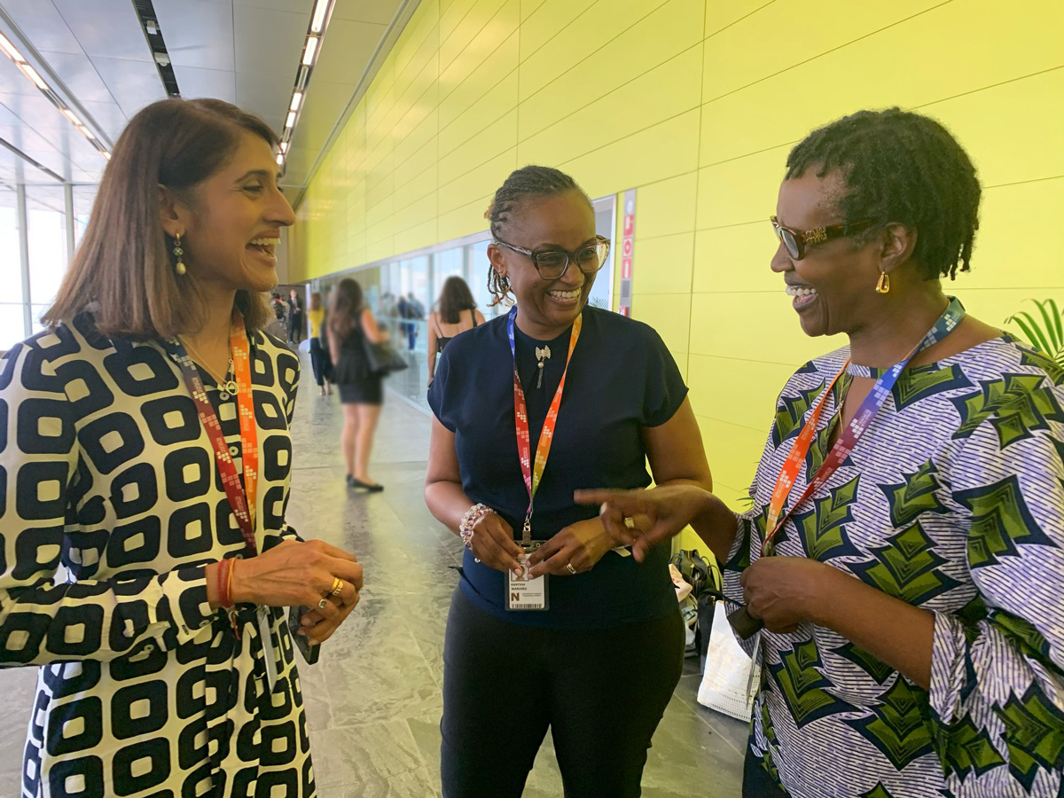 Winnie Byanyima (@winnie_byanyima) on Twitter photo Delighted to catch up with Pin & Solange at #FFD4Sevilla to discuss #GlobalPublicInvestment—shared obligations & power to solve global challenges together. With the old aid model fading, it’s time for a just new consensus: on debt, tax & IP. <a href="/GlobalPubInvt/">Global Public Investment Network</a>, count me in! Delighted to catch up with Pin & Solange at #FFD4Sevilla to discuss #GlobalPublicInvestment—shared obligations & power to solve global challenges together. With the old aid model fading, it’s time for a just new consensus: on debt, tax & IP. <a href="/GlobalPubInvt/">Global Public Investment Network</a>, count me in!