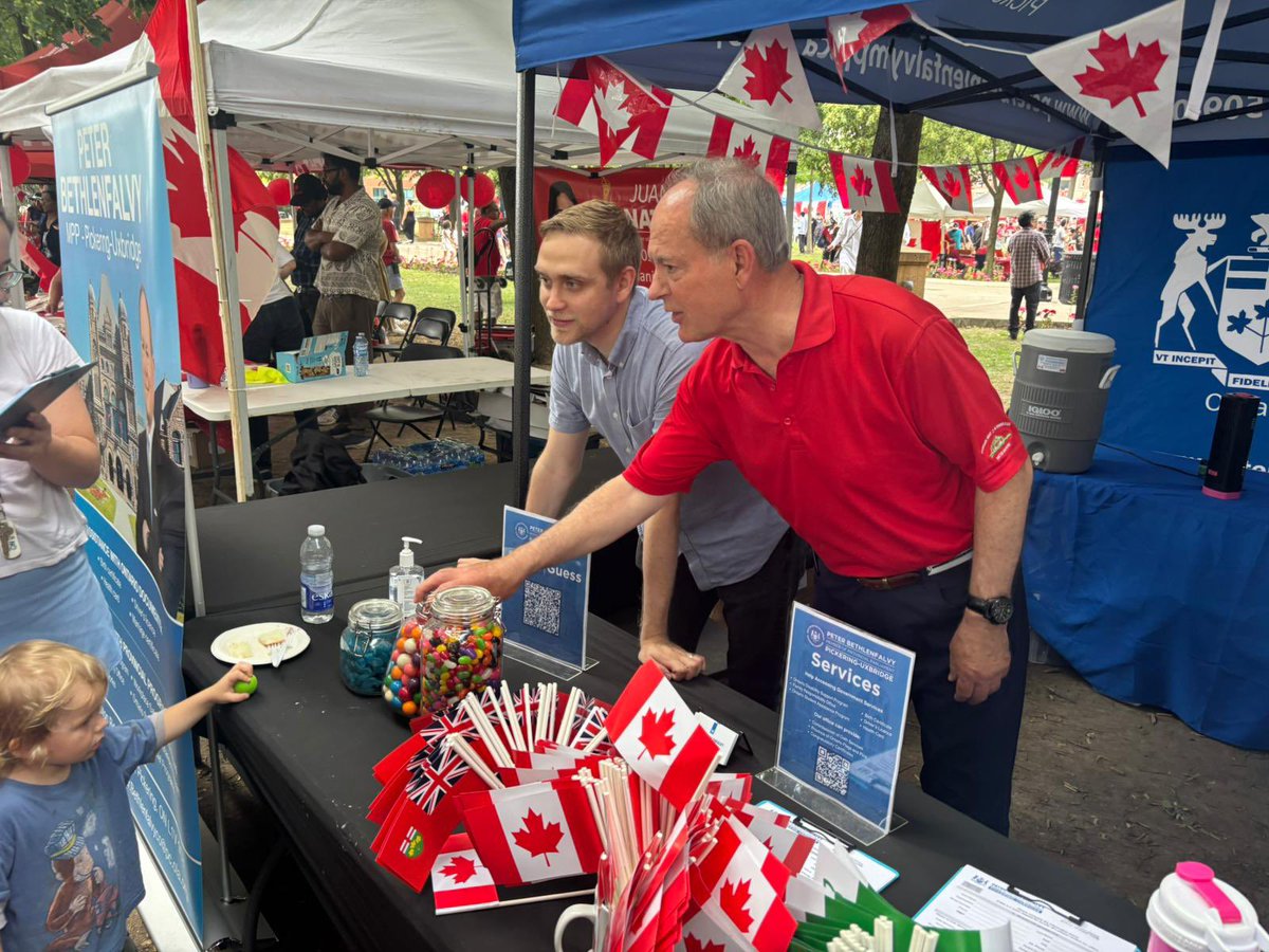 PBethlenfalvy's tweet image. Wishing everyone a safe and joyful Canada Day!
Thanks @CityofPickering for hosting a fantastic event at Esplanade Park.
My team and I were able to meet so many great constituents of Pickering-Uxbridge.
#CanadaDay
