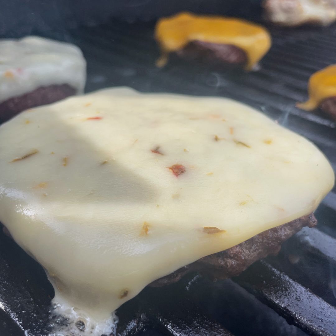 New month, same mission: Grill more Burgers ☀️

🔥 Preheat the grill
🧂 Salt on both sides
🍔 Flip once
🧀 Cheese + toasted bun = a must
😎 Grill with good company

Simple tips, better Burgers. Let’s do this!

#schweidandsons #theverybestburger #julygrilling #grillingtips