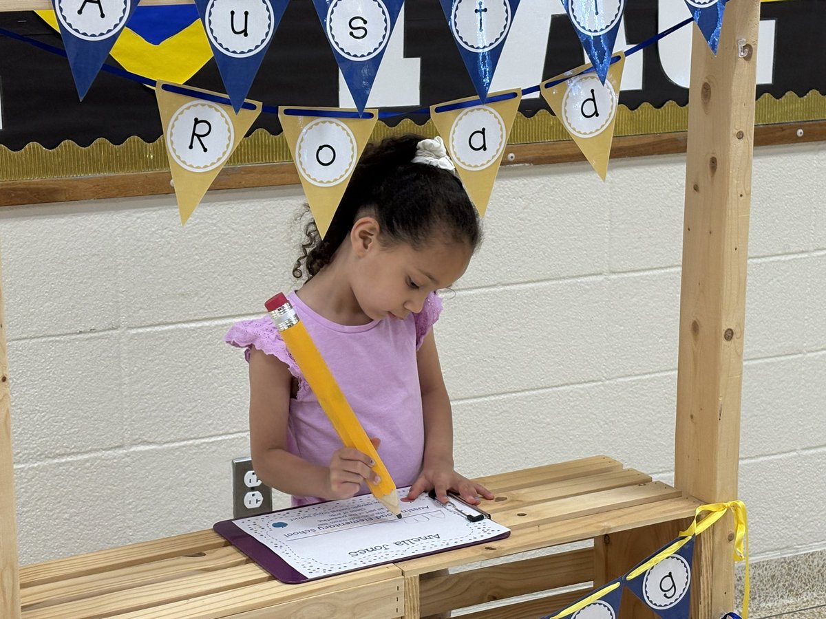 Austin Road School tweet media