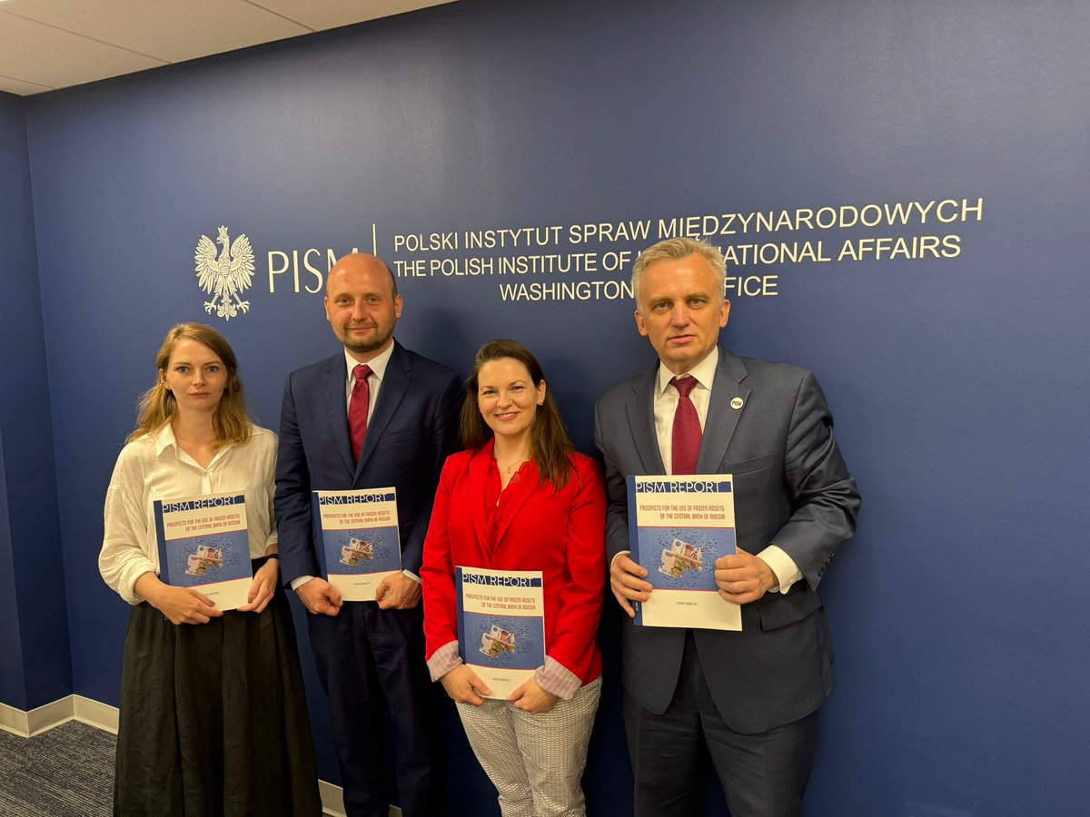 What a great <a href="/PISM_DC/">PISM_DC</a> event, what a great conversation! It was pure pleasure to host my colleagues from Warsaw Amanda Dziubińska <a href="/dziubinska_a/">Amanda Dziubińska</a>  &amp; Szymon Zaręba, and Jamie Tronnes (CNAPS - Happy 🇨🇦 Day!). You can read report on-line: pism.pl/publications/p…