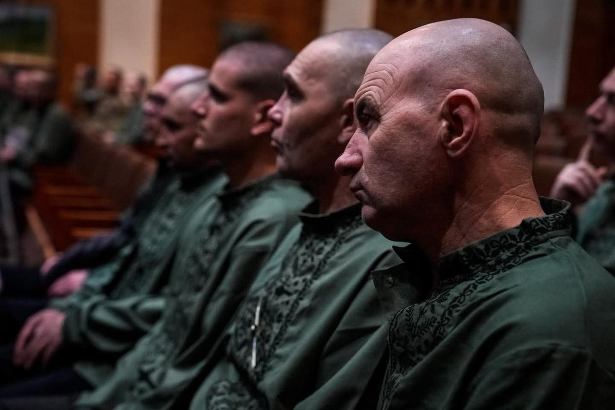 ♌🇺🇲🇬🇧М01 🔱🇺🇦 Heroes Return Home
x.com/WirklichF/stat…

The patronage service of the 36th Separate Marine Brigade visited fellow marines recently released from Russian captivity as part of the “1000 for 1000” exchange.

The purpose of the visit was to identify their most