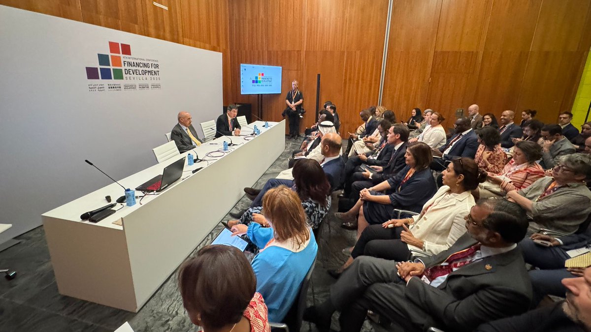 Haoliang Xu (@haoliangxu) on Twitter photo At #FFD4, <a href="/UNDP/">UN Development</a> and partners <a href="/isdb_group/">IsDB Group</a> <a href="/AGFUNDProgram/">AGFUND</a> <a href="/KFHGroup/">بيت التمويل الكويتي</a> & #MBRGI kicked off the Global Takaful Alliance, created to build financial resilience, build new markets, facilitate resilient recovery from risks & create an enabling environment for private capital flows. At #FFD4, <a href="/UNDP/">UN Development</a> and partners <a href="/isdb_group/">IsDB Group</a> <a href="/AGFUNDProgram/">AGFUND</a> <a href="/KFHGroup/">بيت التمويل الكويتي</a> & #MBRGI kicked off the Global Takaful Alliance, created to build financial resilience, build new markets, facilitate resilient recovery from risks & create an enabling environment for private capital flows.