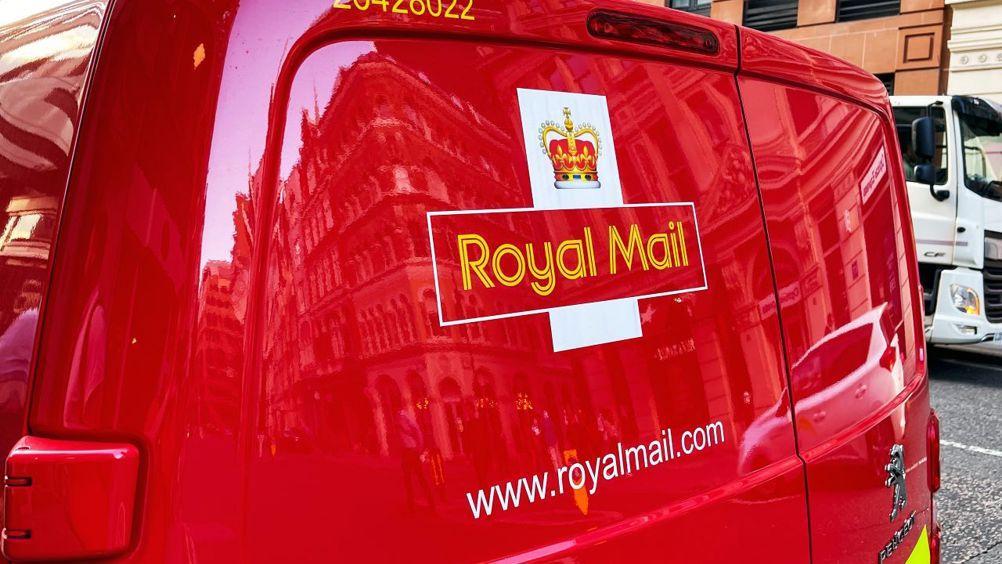 CWU reaches pay deal; Royal Mail owner becomes chair - Printweek printweek.com/content/news/c…