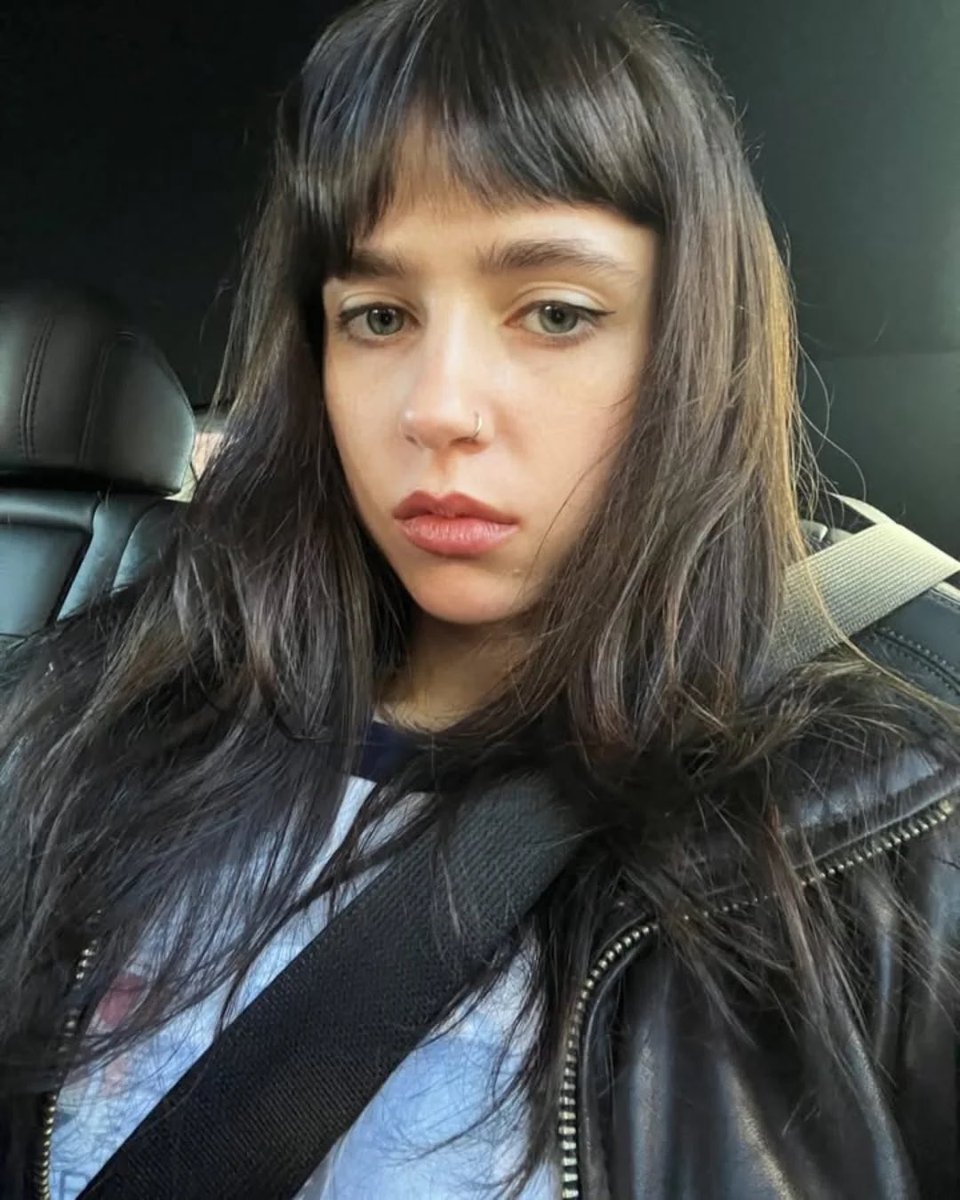 addictionclairo's tweet photo. if u look like this dm me https://t.co/69VSdhvZKL