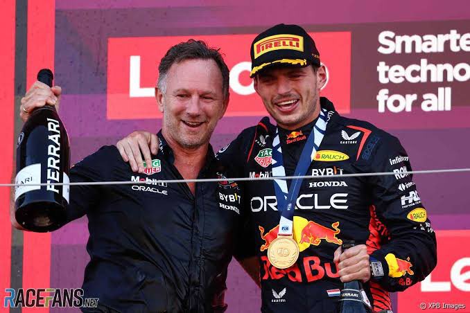 acervodaf1's tweet photo. 🚨 MEU DEUS! O Christian Horner preparou mísseis para possíveis ataques à base da Mercedes AMG Petronas, caso o Max Verstappen se junte a Toto Wolff na temporada que vem, informa fontes confiáveis. https://t.co/mPHgceWVgP