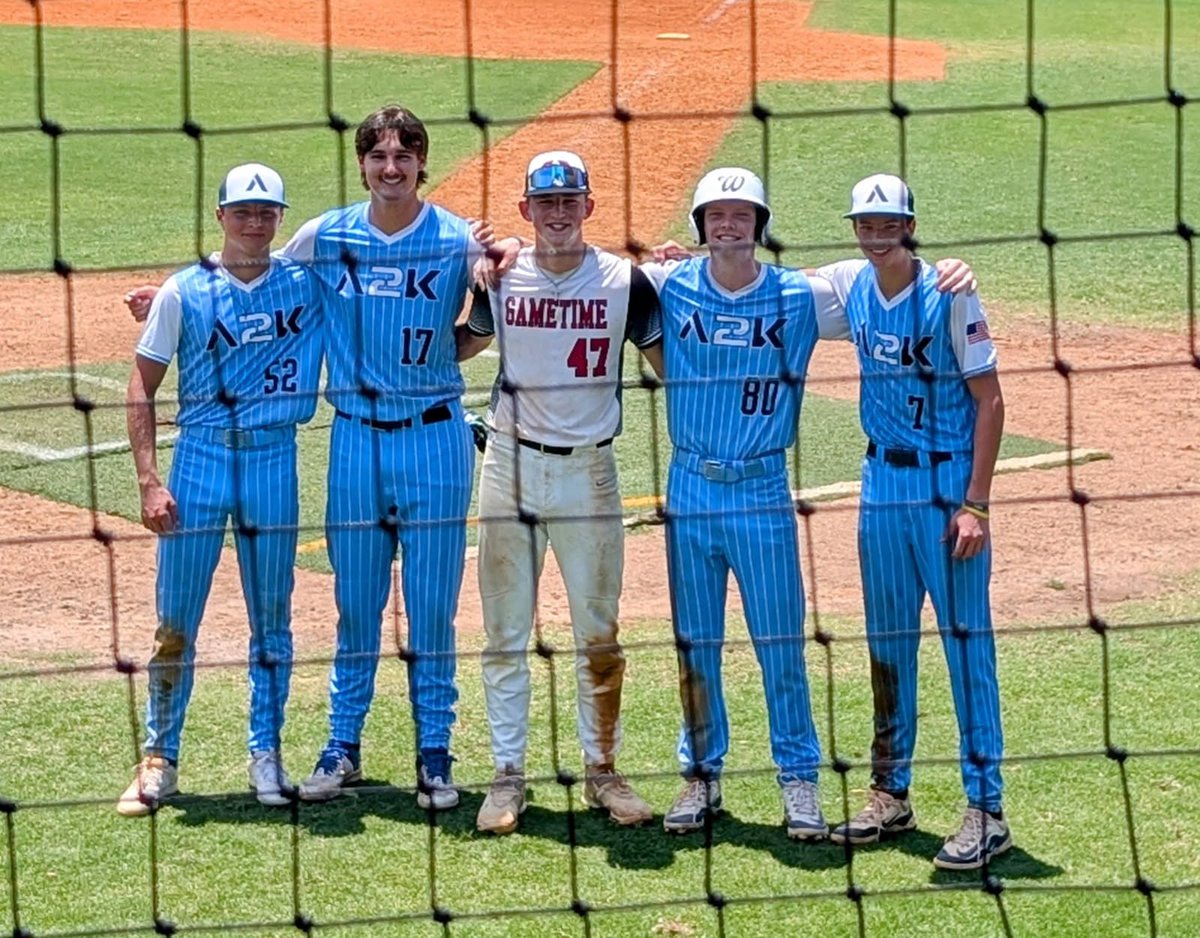 jack_catron08's tweet photo. Great to run into my high-school teammates at our tournament this past weekend!
@Will_R_Baseball https://t.co/Nrkxdf9Mmj