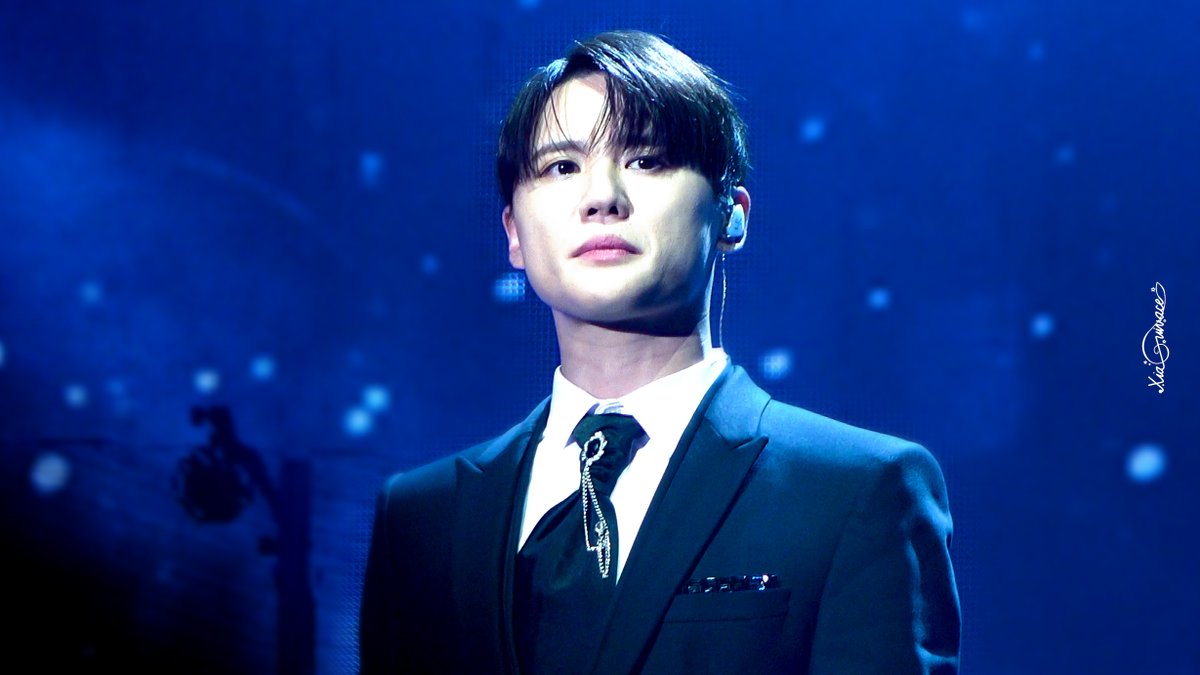 XIA_VIVACE's tweet image. 250628 거인을 데려와 | 시라노 | PALMTREE ISLAND 3rd GALA CONCERT | 김준수 XIA JUNSU ジュンス (4K)
🔗youtu.be/1W9_HjZPbIY
#XIA #XIA준수 #김준수 #시아준수 #JUNSU #ジュンス #金俊秀