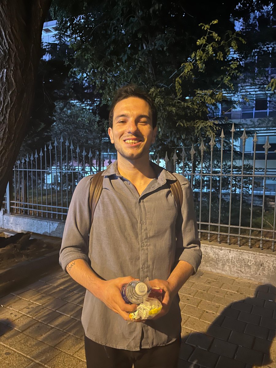 Saraçhane'de gözaltına alınan muhabirimiz Engin Deniz İpek ise sağlık kontrolünden sonra serbest bırakıldı

İşte ilk kare!
cumhuriyet.com.tr/turkiye/son-da…