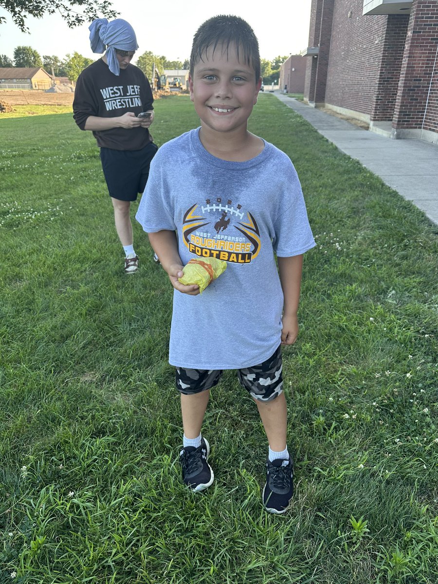 Great finish to Biddy/MS camp! Thanks to Ares Sportswear for donating t-shirts and to the West Jefferson McDonalds for donating hamburgers and cheeseburgers!
#RoughriderFootball
#OnlyChampionsPlayHere