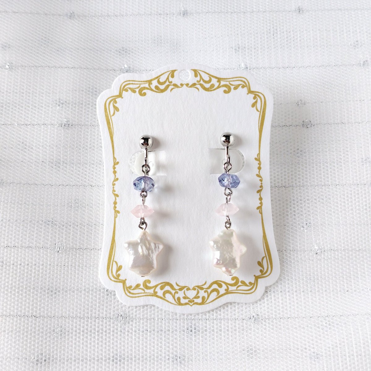 RabbitAccessory's tweet photo. おはようございます🌟

小さな星に願いを込めて
今日も新しい朝を迎える

【小さな天の川】
星の形の淡水パールがキュートなイヤリング。パステル調の優しいカラーで気持ちも優しくなれそう♪

https://t.co/kyNzA7uQwE

#ハンドメイドアクセサリー
#minne
#七夕 https://t.co/icnb3CjmxW