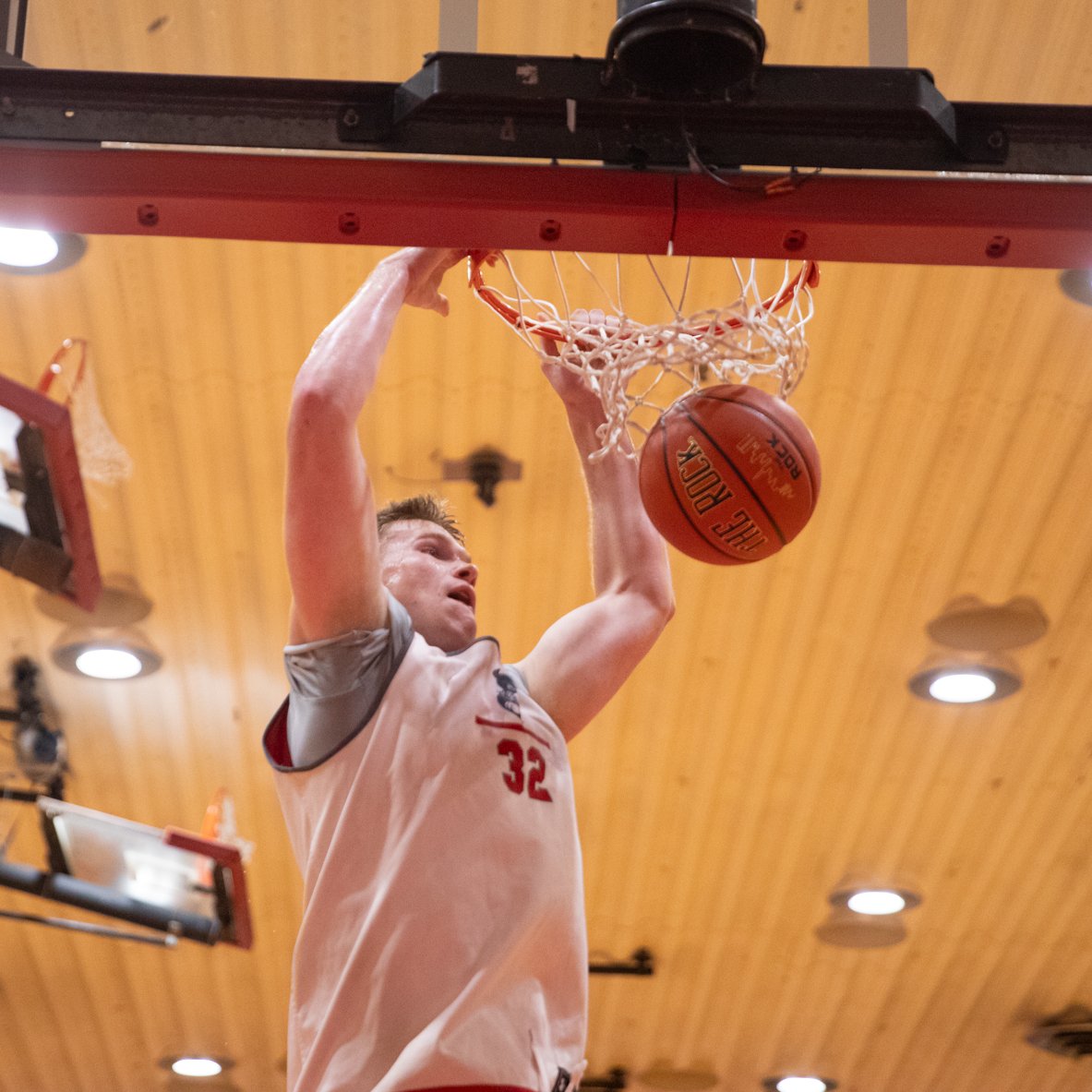 TerrierMBB's tweet image. First summer practice was a slam dunk!
📸 @CJGib13
#GoBU