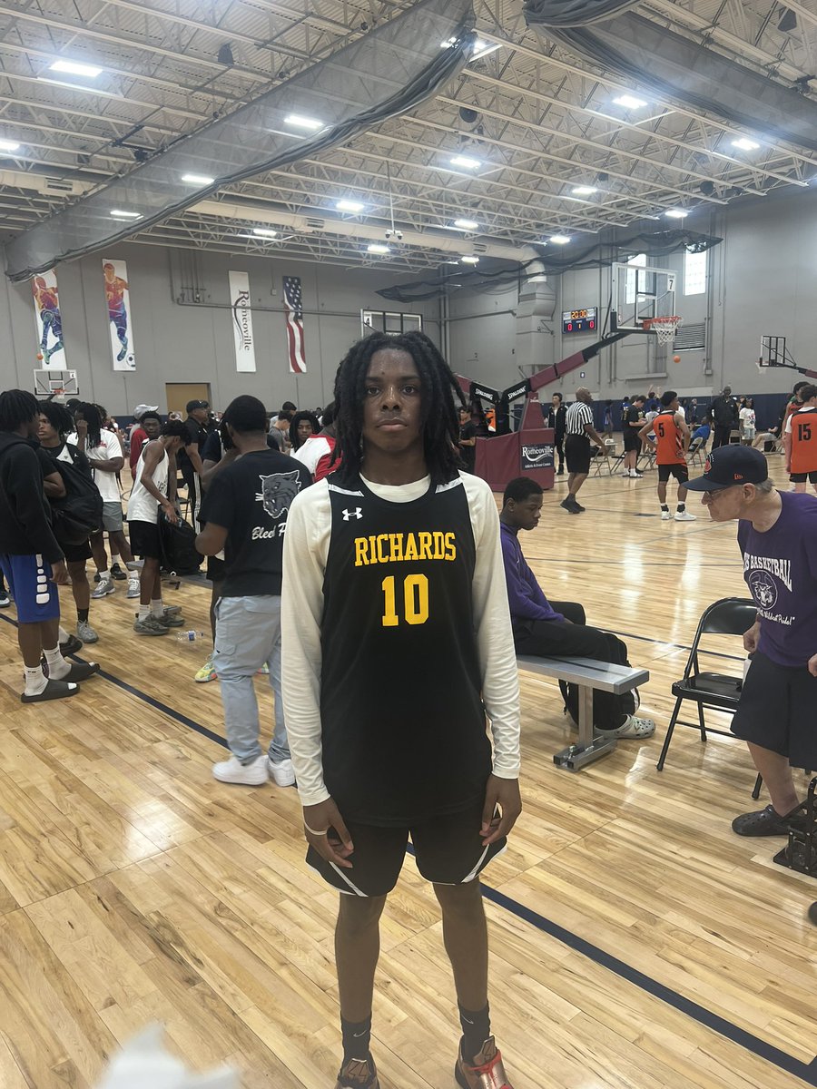 Big Tim (@tdc200) on Twitter photo Class of 2026 6’2” combo guard <a href="/MessiahHorton10/">Messiah Horton</a> of <a href="/RichardsBball/">H.L. Richards Basketball</a> is a versatile scorer. Can hit threes, has a nice mid range jumper. #romeovillelive <a href="/RVilleLivehoops/">Romeoville Live Summer Shootout</a> Class of 2026 6’2” combo guard <a href="/MessiahHorton10/">Messiah Horton</a> of <a href="/RichardsBball/">H.L. Richards Basketball</a> is a versatile scorer. Can hit threes, has a nice mid range jumper. #romeovillelive <a href="/RVilleLivehoops/">Romeoville Live Summer Shootout</a>