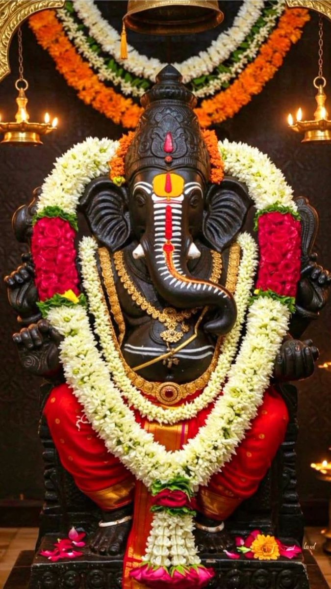 Pooja Goswami ЁЯЗоЁЯЗ│ (@ipoojagoswami_1) on Twitter photo рдЧрдЬрд╛рдирдирдВ рднреВрддрдЧрдгрд╛рджрд┐рд╕реЗрд╡рд┐рддрдВ рдХрдкрд┐рддреНрдердЬрдореНрдмреВрдлрд▓рдЪрд╛рд░реБ рднрдХреНрд╖рдгрдореНред
рдЙрдорд╛рд╕реБрддрдВ рд╢реЛрдХ рд╡рд┐рдирд╛рд╢рдХрд╛рд░рдХрдВ рдирдорд╛рдорд┐ рд╡рд┐рдШреНрдиреЗрд╢реНрд╡рд░ рдкрд╛рдж рдкрдВрдХрдЬрдореН
рдЬрдп рд╢реНрд░реА рдЧрдгреЗрд╢ ЁЯЩПЁЯЪй
#Wednesdayvibe рдЧрдЬрд╛рдирдирдВ рднреВрддрдЧрдгрд╛рджрд┐рд╕реЗрд╡рд┐рддрдВ рдХрдкрд┐рддреНрдердЬрдореНрдмреВрдлрд▓рдЪрд╛рд░реБ рднрдХреНрд╖рдгрдореНред
рдЙрдорд╛рд╕реБрддрдВ рд╢реЛрдХ рд╡рд┐рдирд╛рд╢рдХрд╛рд░рдХрдВ рдирдорд╛рдорд┐ рд╡рд┐рдШреНрдиреЗрд╢реНрд╡рд░ рдкрд╛рдж рдкрдВрдХрдЬрдореН
рдЬрдп рд╢реНрд░реА рдЧрдгреЗрд╢ ЁЯЩПЁЯЪй
#Wednesdayvibe
