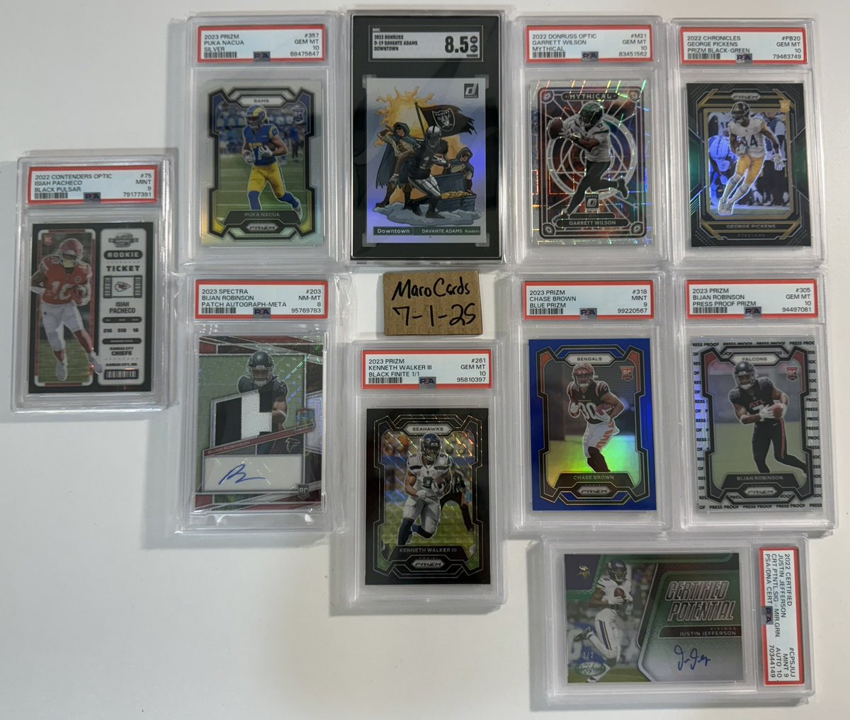 Maro Cards tweet media