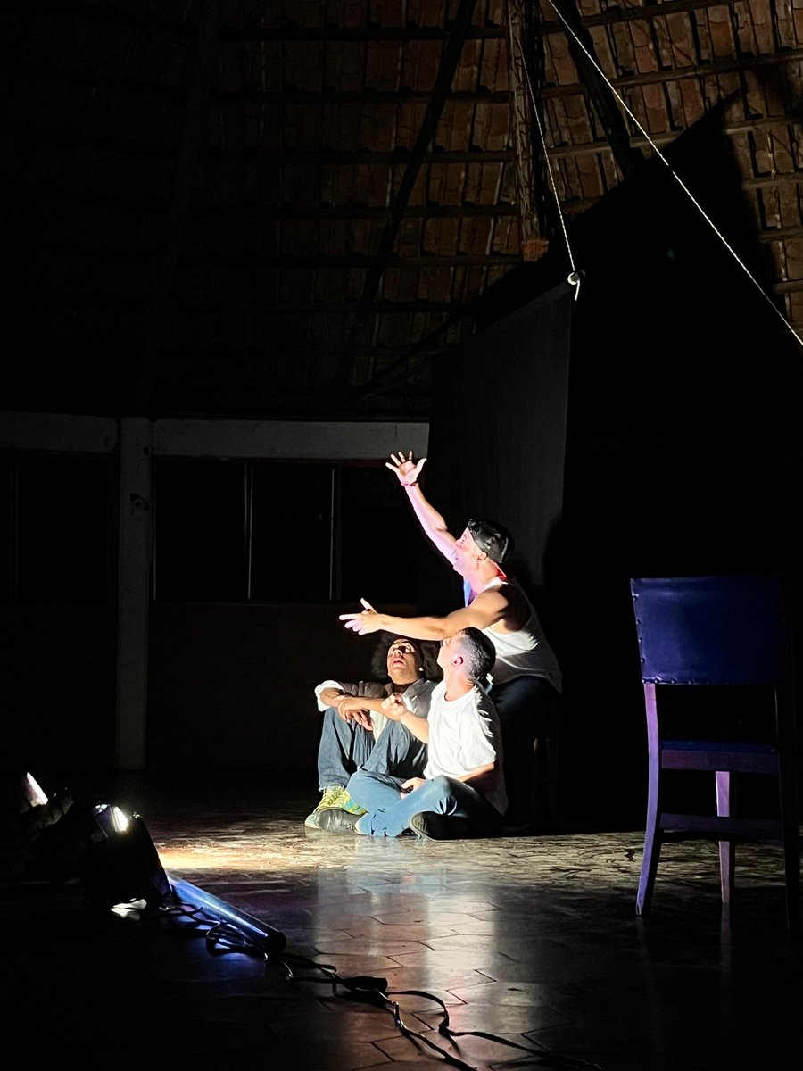 ByagraA's tweet photo. Me dieron ganas de compartirles mi fin de semana.
Festival de Teatro de Restrepo Valle.
Dos producciones, dos días de función, cuatro personajes interpretados.
Amo mi trabajo. https://t.co/WHtyF9rQKT