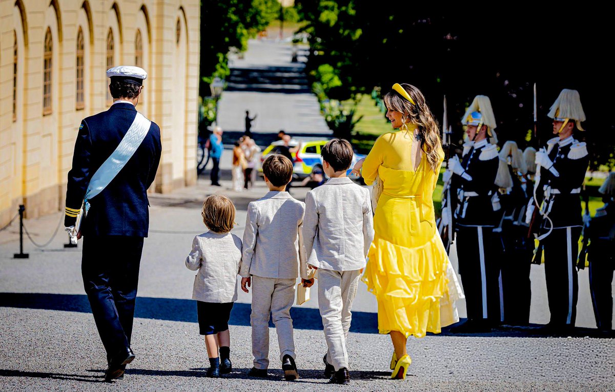 royalchildren_'s tweet photo. #PrinceCarlPhilip #PrincessSofia #PrinceAlexander #PrinceGabriel #PrinceJulian and #PrincessInes of Sweden attend Princess Ines of Sweden's christening, in the Chapel of Drottningholm Palace in Stockholm, Sweden ⛪ -June 13th 2025.
.
📷 : TT & @GettyImages https://t.co/I9rLwUMrRw