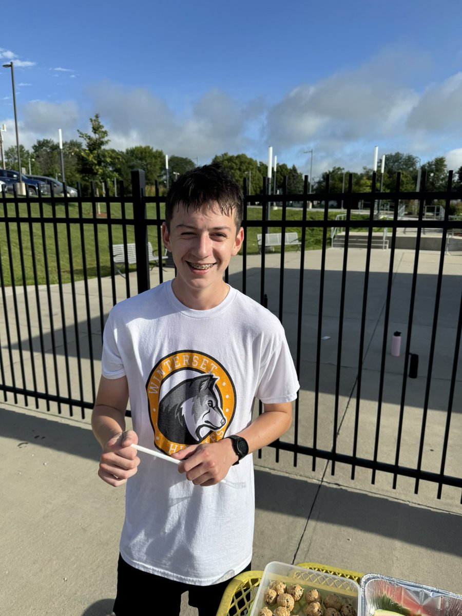 Happy birthday, Logan! Big thanks to the Moeller family for bringing treats to the run this morning.