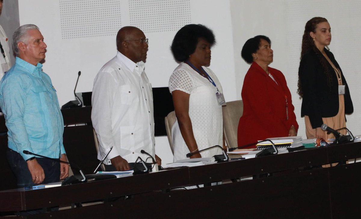 Partido Comunista de Cuba (@partidopcc) on Twitter photo Con la presencia de Raúl y <a href="/DiazCanelB/">Miguel Díaz-Canel Bermúdez</a> inicia el V Periodo Ordinario de Sesiones de la <a href="/AsambleaCuba/">Asamblea Nacional Cuba</a> que abordará temas de sumo interés para el pueblo y que demandan de un análisis profundo de los diputados para encontrar soluciones a las problemáticas actuales. #PoderPopular Con la presencia de Raúl y <a href="/DiazCanelB/">Miguel Díaz-Canel Bermúdez</a> inicia el V Periodo Ordinario de Sesiones de la <a href="/AsambleaCuba/">Asamblea Nacional Cuba</a> que abordará temas de sumo interés para el pueblo y que demandan de un análisis profundo de los diputados para encontrar soluciones a las problemáticas actuales. #PoderPopular