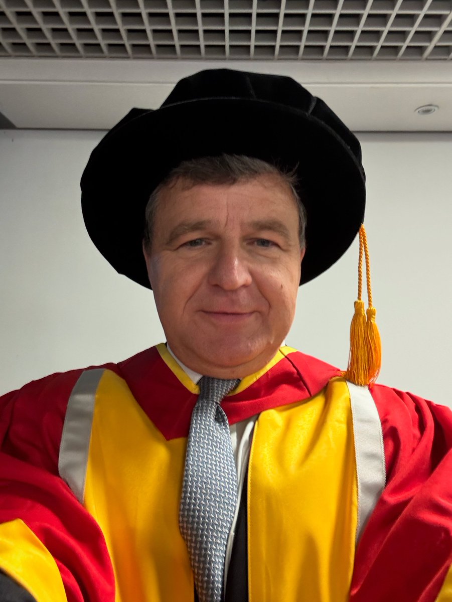 JiriPriban's tweet image. Today, I feel honoured having received LLD - higher doctorate from Cardiff Uni. I can never repay what Cardiff did for me over the past 32 years but I will pass it on everywhere I happen to go. Proud to be part of this place. @CardiffLaw @cardiffuni @JournLawSociety @CLS_Cardiff