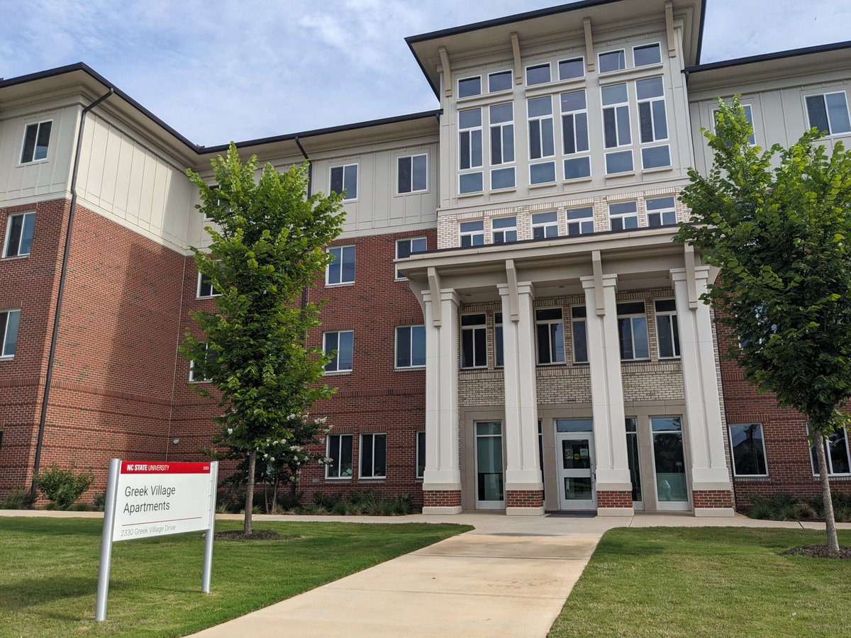 NC State’s Greek Village Phase IV has achieved LEED Silver Certification for environmental performance! 🏛️🌱
Learn more: sustainability.ncsu.edu/blog/2025/07/0…