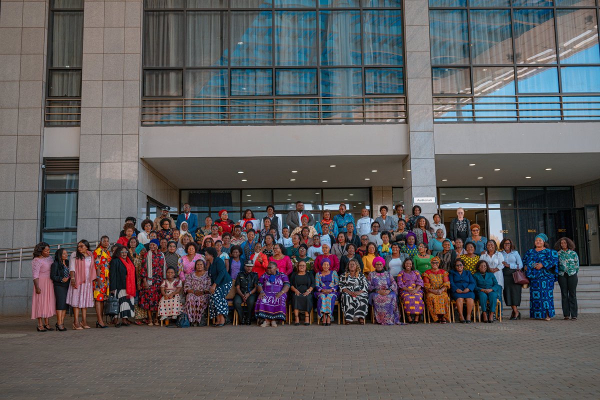undpmalawi's tweet image. Happening NOW! The #CrossPartyWomensForum has brought together women leaders, parties, MEC, & CSOs to advance inclusive leadership for #MalawiElections2025. Theme: Reimagining Women’s Political Leadership: Malawi’s Path to #Vision2063
📍BICC, Lilongwe #WomenLead #GenderEquality