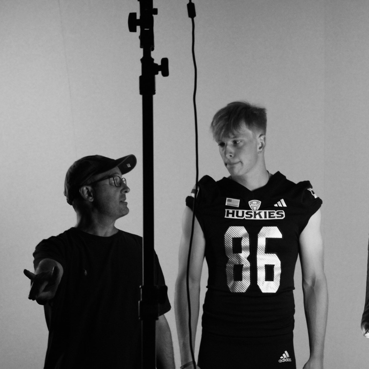 Day 2 sneak peek 👀📸

#GoHuskies | #TheHardWay