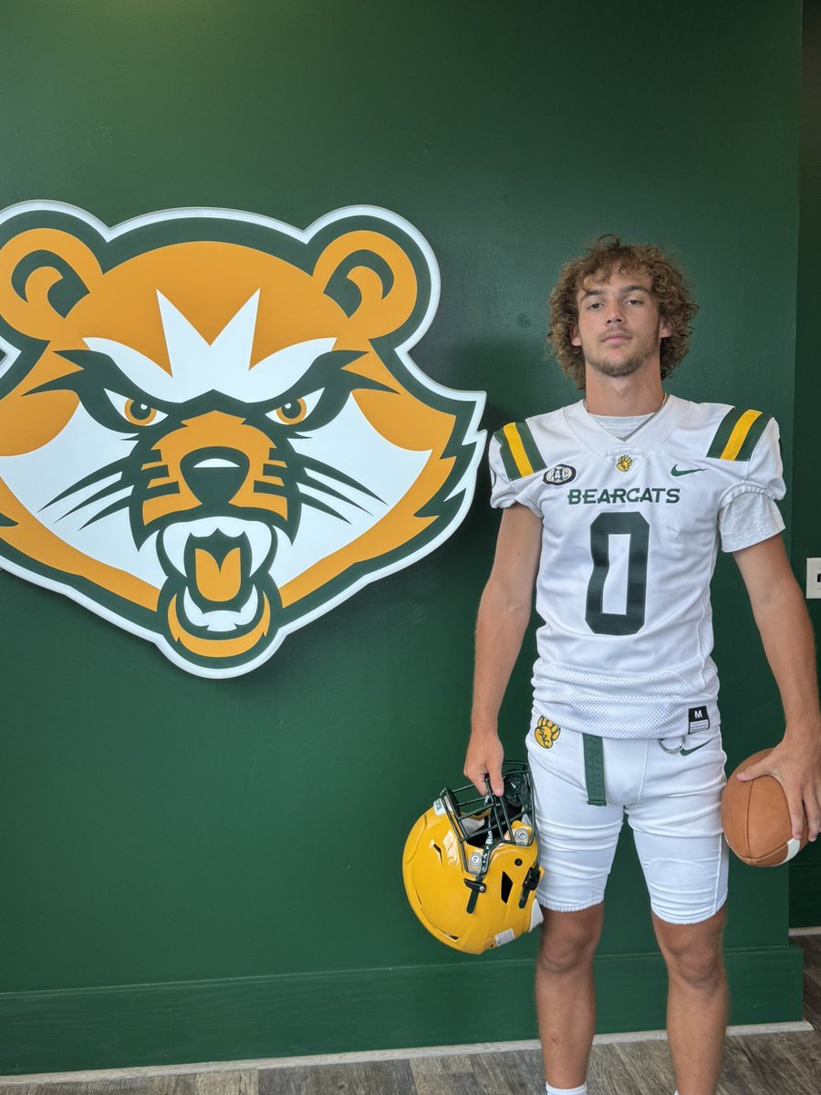 Brooks Blodgett (@blodgettbrooks) on Twitter photo Was good to get on campus <a href="/SVC_FTBL/">Saint Vincent College Football</a> ! Great conversations with <a href="/Coach_EA25/">Ethan Anderson</a> and <a href="/CoachCGoff/">𝐂𝐚𝐬𝐞𝐲 𝐆𝐨𝐟𝐟</a> . Looking forward to catching a game this fall!
<a href="/QACHS_Football/">Queen Anne's County HS Lions Football</a>
<a href="/Coach__Mooney/">Coach Mooney</a>
<a href="/AikinBrian/">Brian Aikin</a>
<a href="/jbmandes/">Coach Jude</a> Was good to get on campus <a href="/SVC_FTBL/">Saint Vincent College Football</a> ! Great conversations with <a href="/Coach_EA25/">Ethan Anderson</a> and <a href="/CoachCGoff/">𝐂𝐚𝐬𝐞𝐲 𝐆𝐨𝐟𝐟</a> . Looking forward to catching a game this fall!
<a href="/QACHS_Football/">Queen Anne's County HS Lions Football</a>
<a href="/Coach__Mooney/">Coach Mooney</a>
<a href="/AikinBrian/">Brian Aikin</a>
<a href="/jbmandes/">Coach Jude</a>