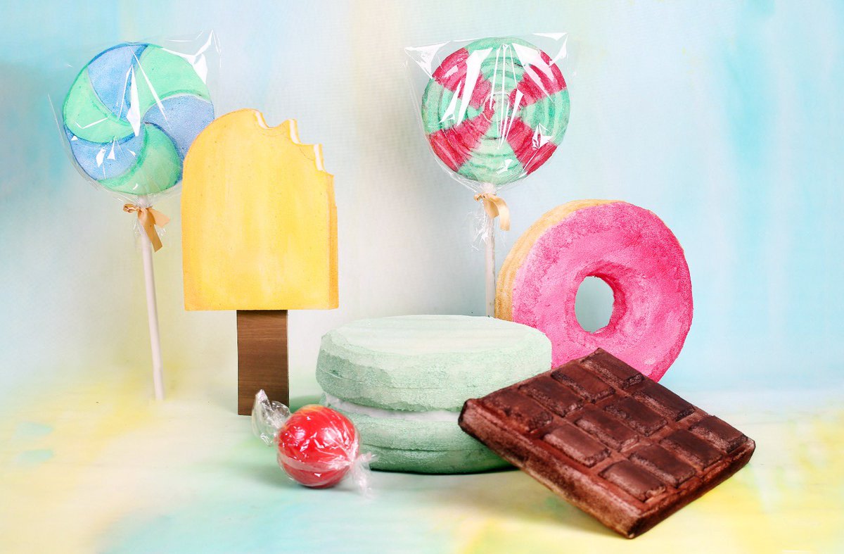 ThePropStore_'s tweet photo. In the land of giggles and gumdrops, every baby is a sprinkle of joy! 🍭✨ From giant lollies to donut dreams, our sweet setup is made to turn your little one's shoot into a delicious memory!”

#CandyLandTheme #ThePropstore #SweetSetup #BabyPhotographyProps #WhimsicalBackdrops https://t.co/gAhHUDine1
