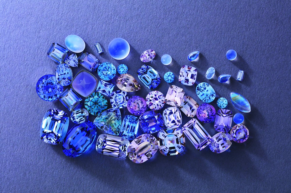 RyanJonathanFJ's tweet image. Gems that redefine luxury. Each cut, each color, a symbol of perfection. ✨ #GemstoneCollection #JewelryInspo #FineJewelry