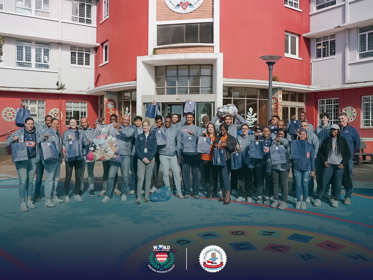 WP_Blitz's tweet image. Western Province Cricket, together with World Sports Betting, spent a heartfelt morning with The Children’s Hospital Trust at Red Cross Children’s Hospital in our annual #MandelaDay initiative.
The players and staff spent some time with the children and handed out teddy bears…