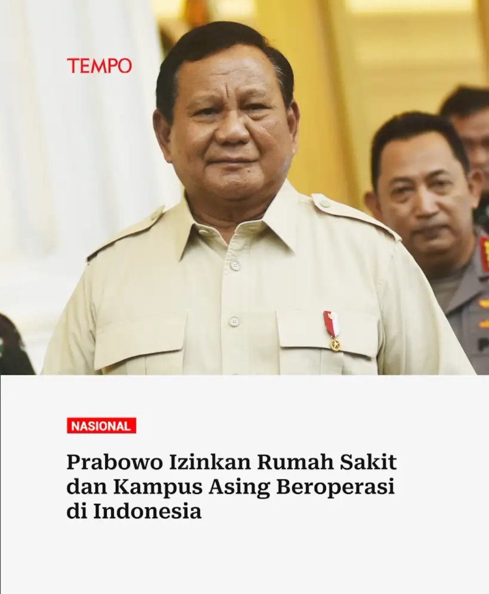 MurtadhoRoy's tweet image. Kalo pidato lagi nggak usah gebrak2 meja sembari teriak anti asing, ya pak @prabowo?