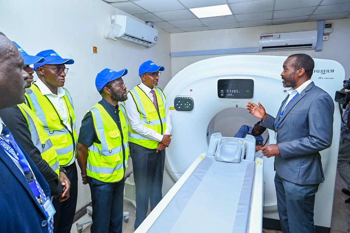 Our visit to Jaramogi Oginga Odinga Teaching and Referral Hospital (JOOTRH) marked a pivotal moment for healthcare in Kisumu as we commissioned critical new facilities alongside Health Cabinet Secretary Hon. <a href="/HonAdenDuale/">Hon. Aden Duale, EGH</a> . We unveiled the state-of-the-art 128-slice CT Scan,