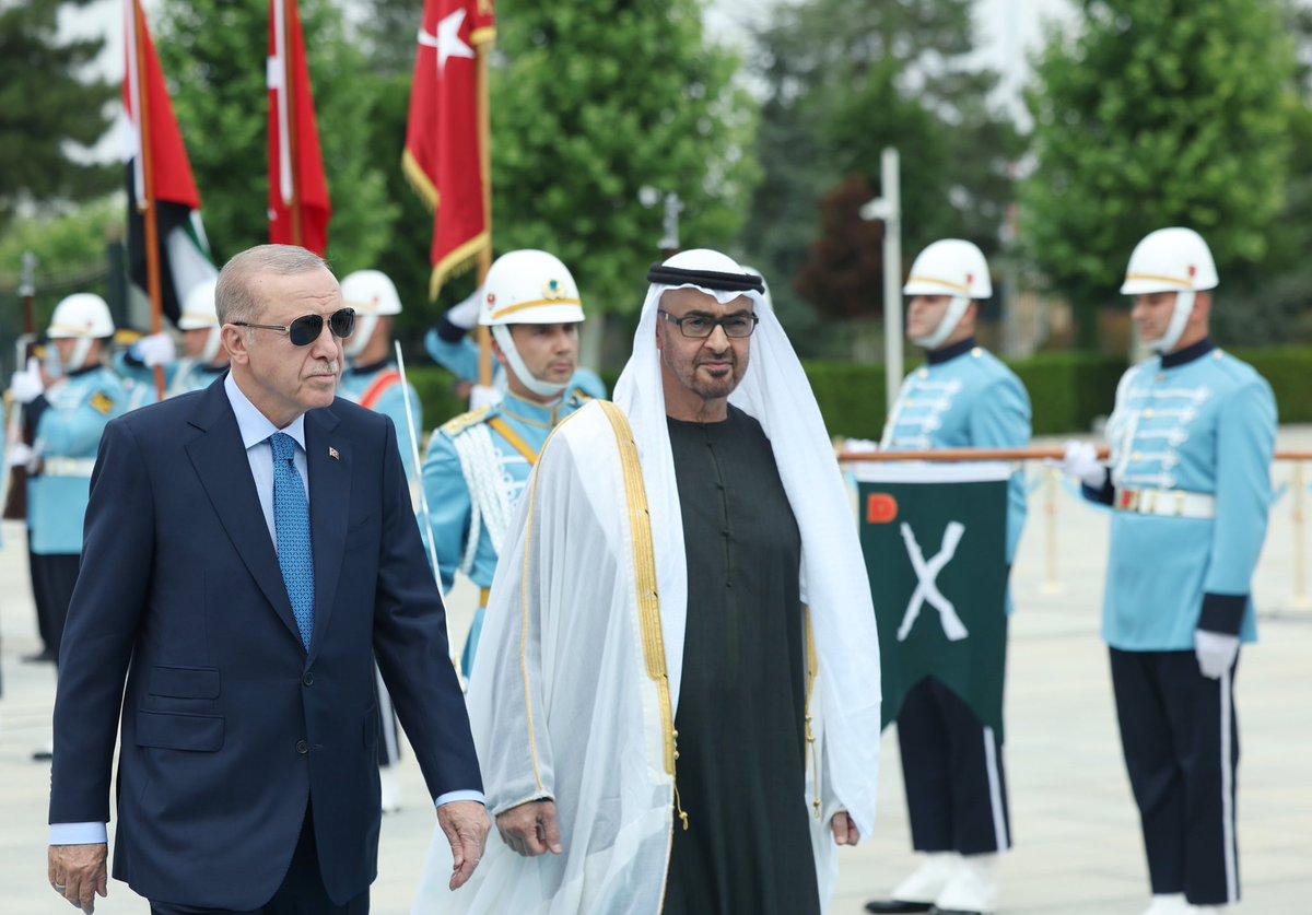 trpresidency's tweet image. President @RTErdogan welcomed President of the United Arab Emirates Sheikh Mohammed bin Zayed Al Nahyan, who is in Türkiye for an official visit, with an official ceremony at the Presidential Complex.