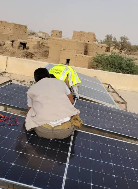 ygusswp's tweet image. @YGUSSWP, with generous support from @YHF_Yemen, delivered solar power systems &amp;amp; IPC supplies to 4 HFs in #Majzar, ensuring uninterrupted health services &amp;amp; improved infection control.
@OCHAYemen @CBPFs
#AlSahari #DarbAlAshraf #AlSalb #Malaha
ygusswp.org/blog/provision…