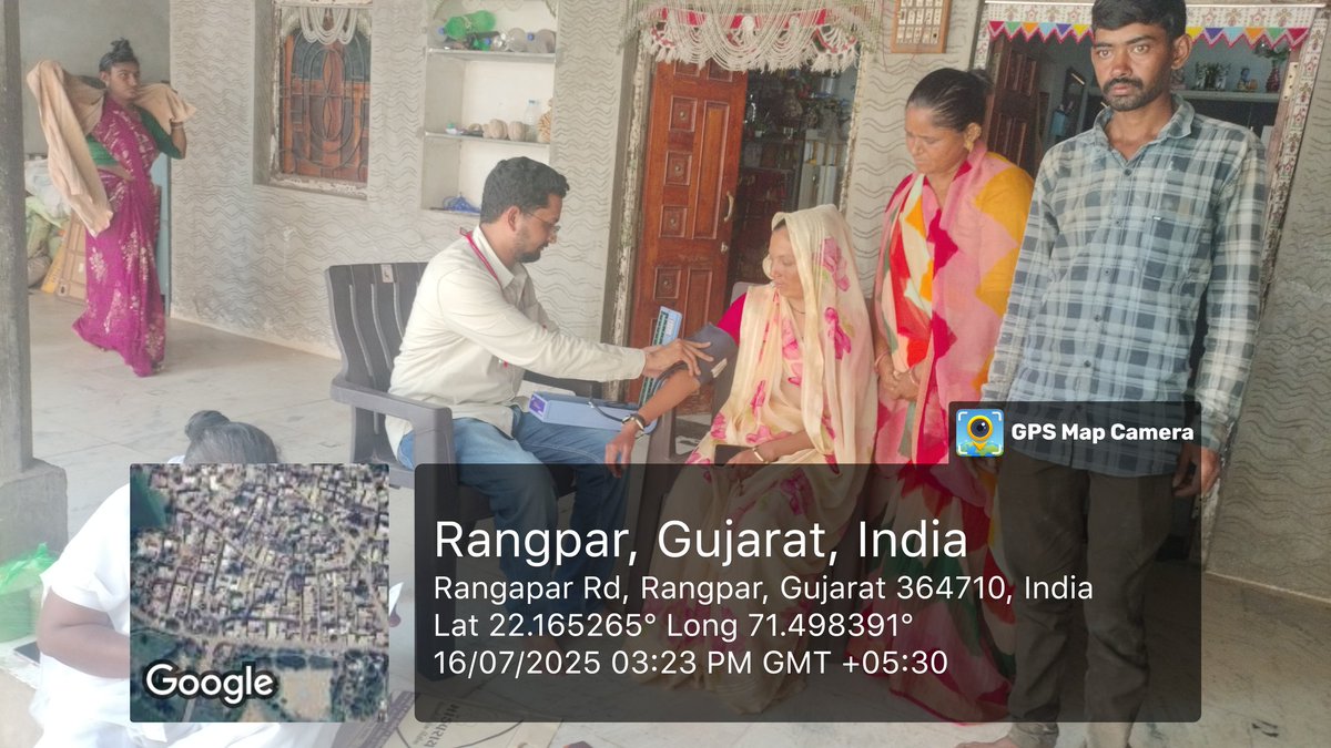 પ્રા.આ.કેન્દ્ર તુરખાના રંગપર ગામ,વાડી વિસ્તારમાં આવેલ ૩ અતિજોખમી સગર્ભાની રૂબરૂ મુલાકાત અને તપાસણી મેડીકલ ઓફિસર ડો.આશિષ વેદાણી અને ફિ.હે.સુ વીણાબેન ગોહિલ દ્વારા કરવામાં આવી
સાથે આર્થિક પરિસ્થિતિ આધારે PHC તુરખાના કર્મચારીઓના સ્વ ખર્ચે પોષણ કીટ અને આરોગ્ય લક્ષી માર્ગદર્શન આપેલ