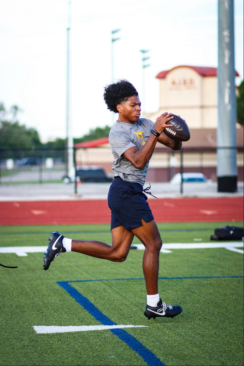 Paxton Williams out of Denton Guyer has had a very strong offseason. He’s been consistently in the lab and had a strong showing in camps this summer. 

Gaining attention of Power 4 Schools. Although, he’s not yet offered, Williams has all the tools to be the next Guyer Great!