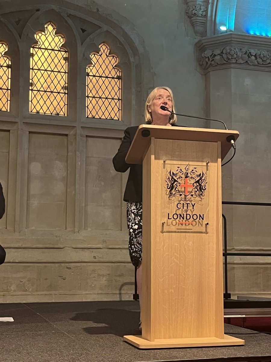 JoanneMcCartney's tweet image. Fantastic to celebrate the remarkable achievements of our care-experienced young Londoners, and the unwavering dedication of Virtual School Heads, teachers, mentors, social workers, & carers at the @CityofLondon @PYL_London Shining Stars awards this week. 🌟 @MayorofLondon