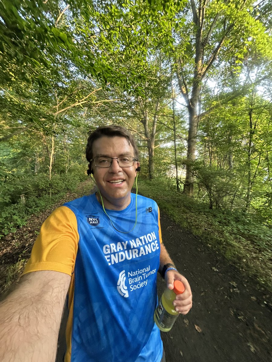 JustLafleur's tweet image. This morning, I woke up early and ran a half marathon distance on Glioblastoma Awareness Day, which my mom battled for 4.5 years. Second straight year running a half on #GBMDay, which I’m hoping to make a tradition in her memory. ❤️
@NBTStweets