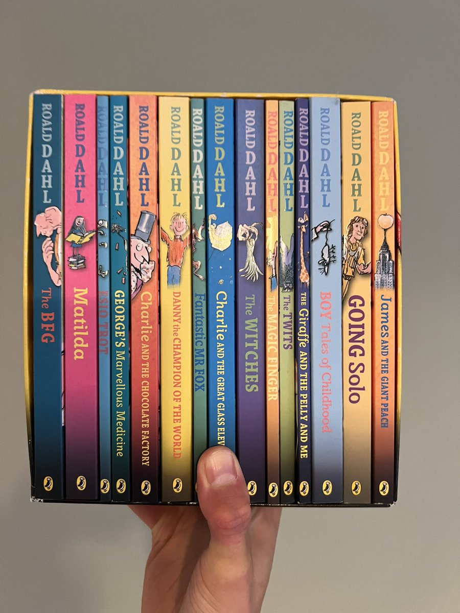 MRCompletionis's tweet image. Roald Dahl Children’s Book collection #RoaldDahl #ComedyCommunity #comedystories #BooksWorthReading #books #CharlieandtheChocolateFactory #Matilda #Dahl #BFG #favouriteauthor #WritingCommunity