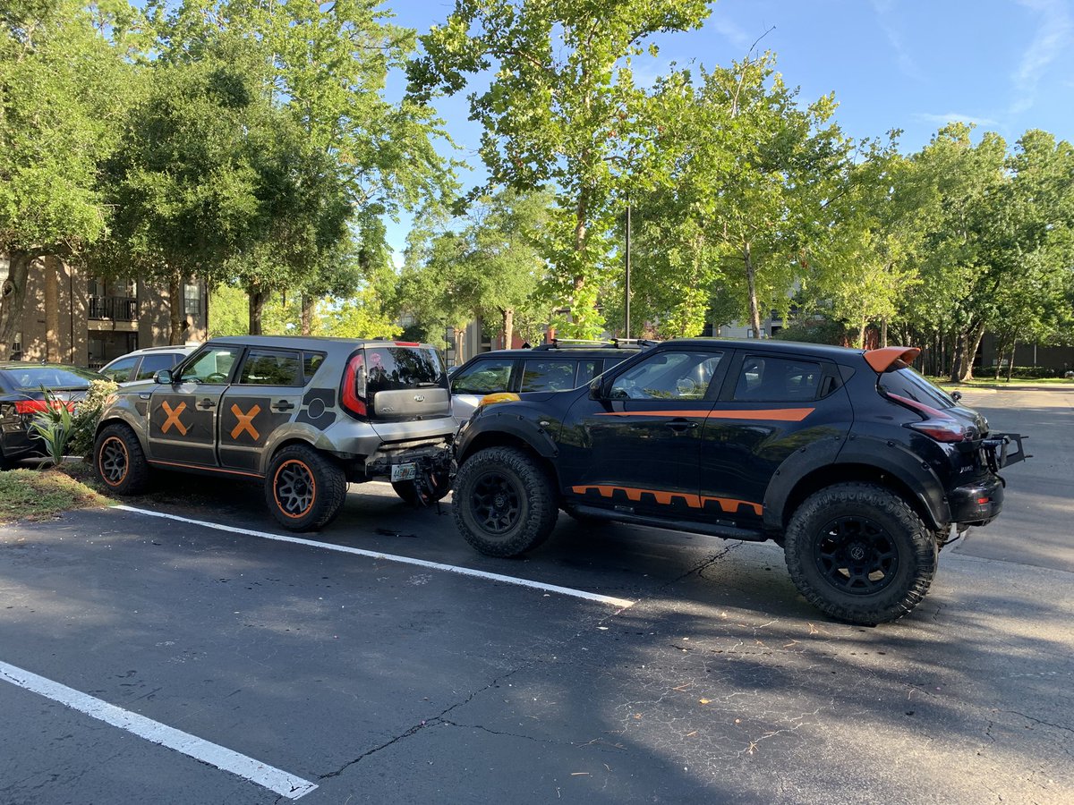 Lriga_'s tweet image. Well it finally happened, I got up on the curb a little too hard and had to do a recovery on it because it doesn’t have reverse
With the Juke 🧡
Lmao parking lot recovery
