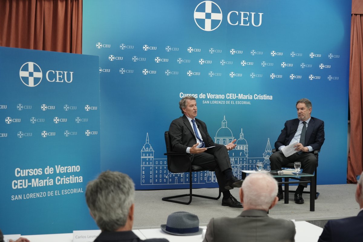 CEU (@fundacionceu) on Twitter photo El presidente del <a href="/ppopular/">Partido Popular</a>, Alberto Núñez Feijóo, ha defendido un plan de regeneración institucional y democrática en los #CursosDeVeranoCEU.
📍 Encuentro moderado por Bieito Rubido (@ElDebate_com) en San Lorenzo de El Escorial.
📰 Más info: ceu.es/blog/2025/feij…
🎓 Programa El presidente del <a href="/ppopular/">Partido Popular</a>, Alberto Núñez Feijóo, ha defendido un plan de regeneración institucional y democrática en los #CursosDeVeranoCEU.
📍 Encuentro moderado por Bieito Rubido (@ElDebate_com) en San Lorenzo de El Escorial.
📰 Más info: ceu.es/blog/2025/feij…
🎓 Programa