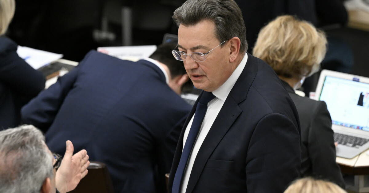 Sept mois après avoir été condamné, Philippe Cochet (LR) quitte ses fonctions de maire de Caluire
➡️ l.leprogres.fr/Ab8