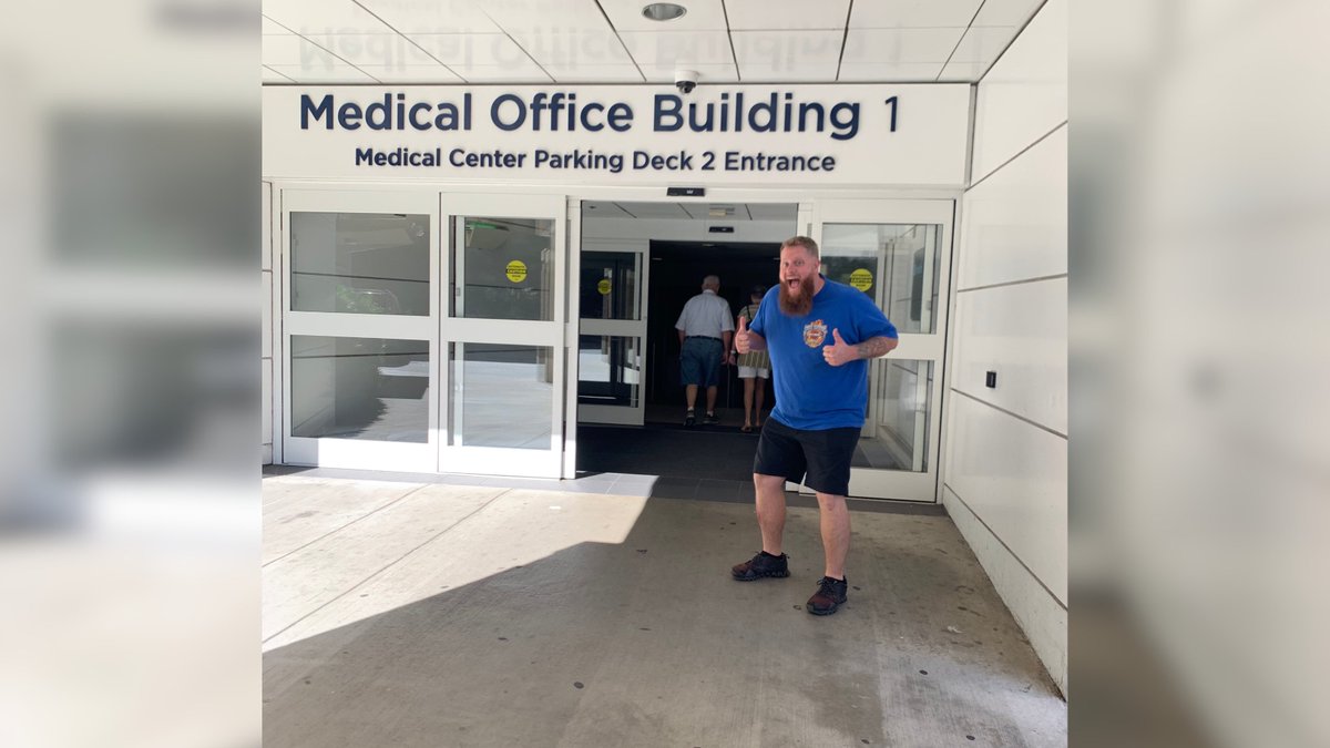 SylvesterCancer's tweet image. After a seizure led to a brain tumor diagnosis, Brian Loy chose a clinical trial over chemo to protect his young family’s quality of life. One daily pill shrank the tumor—and he’s now seizure-free. 🙌 Learn how vorasidenib changed his life: loom.ly/f5Nr6IA #GBMDay…