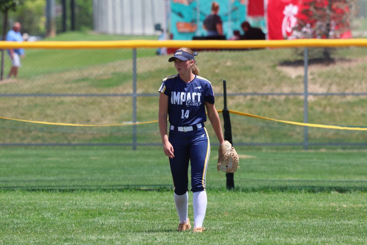 ImpactGold08GA's tweet image. Out with yesterday’s birthday and in with today’s! @addisimpson14 turns 17 today and we love this kid. She roams the grass for us and steps up big when we need her. Addison have the best day ever!!