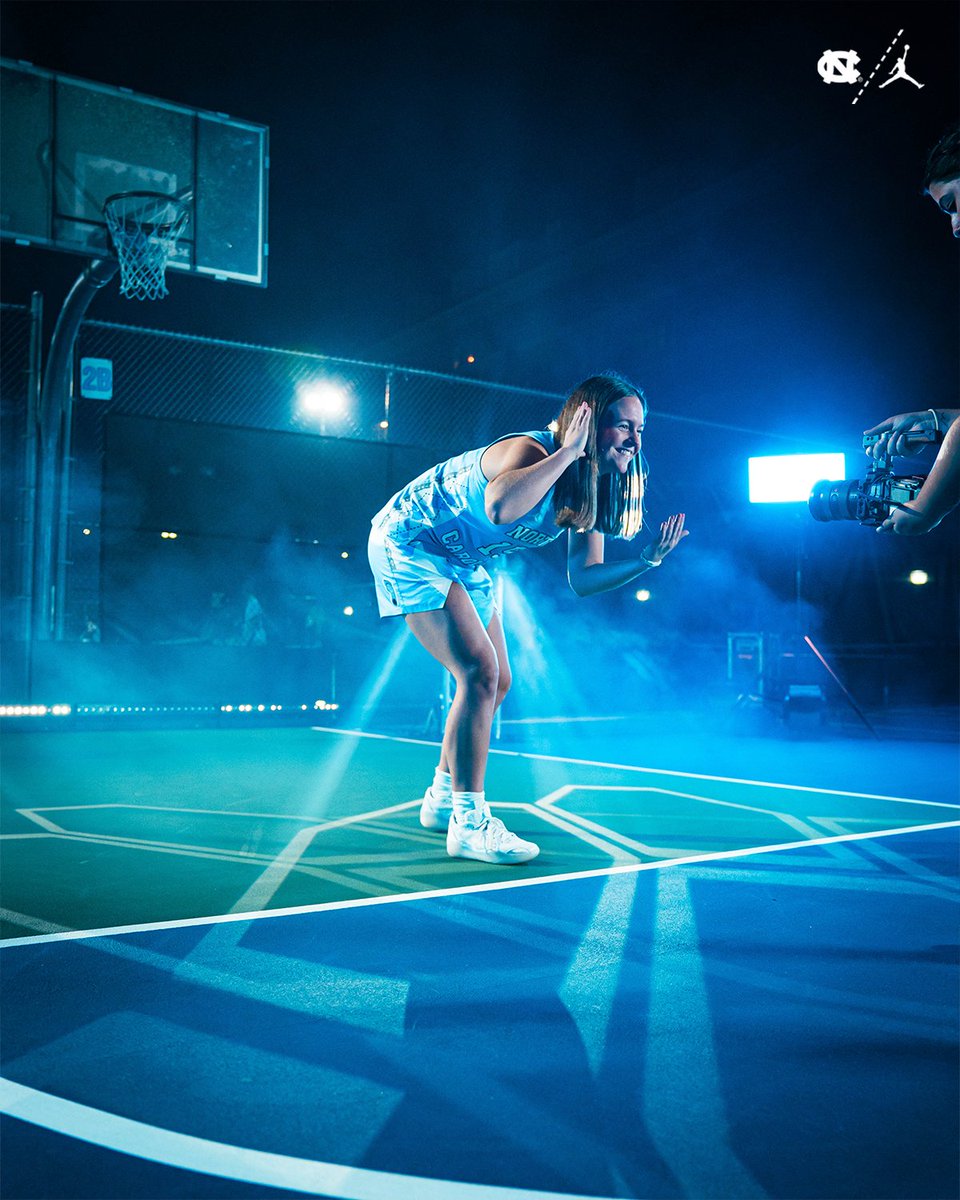 uncwbb's tweet image. Wishing the Happiest of Birthday's to our girl Sydney!
Keep on smiling 🩵